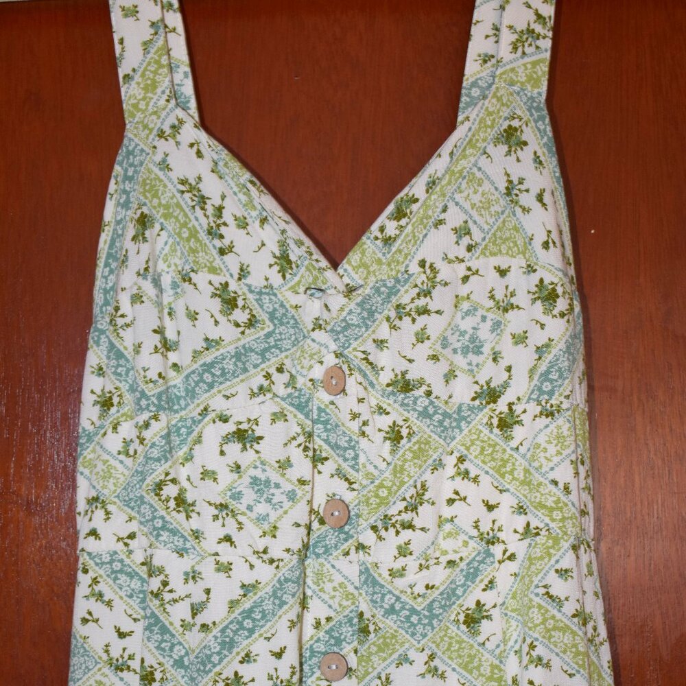 Sweetheart Twist Mixed Green Floral Print Dress